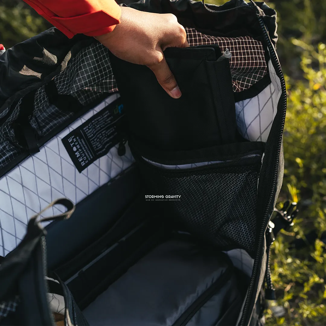 Charlie 25 - Expandable Multi-access laptop backpack