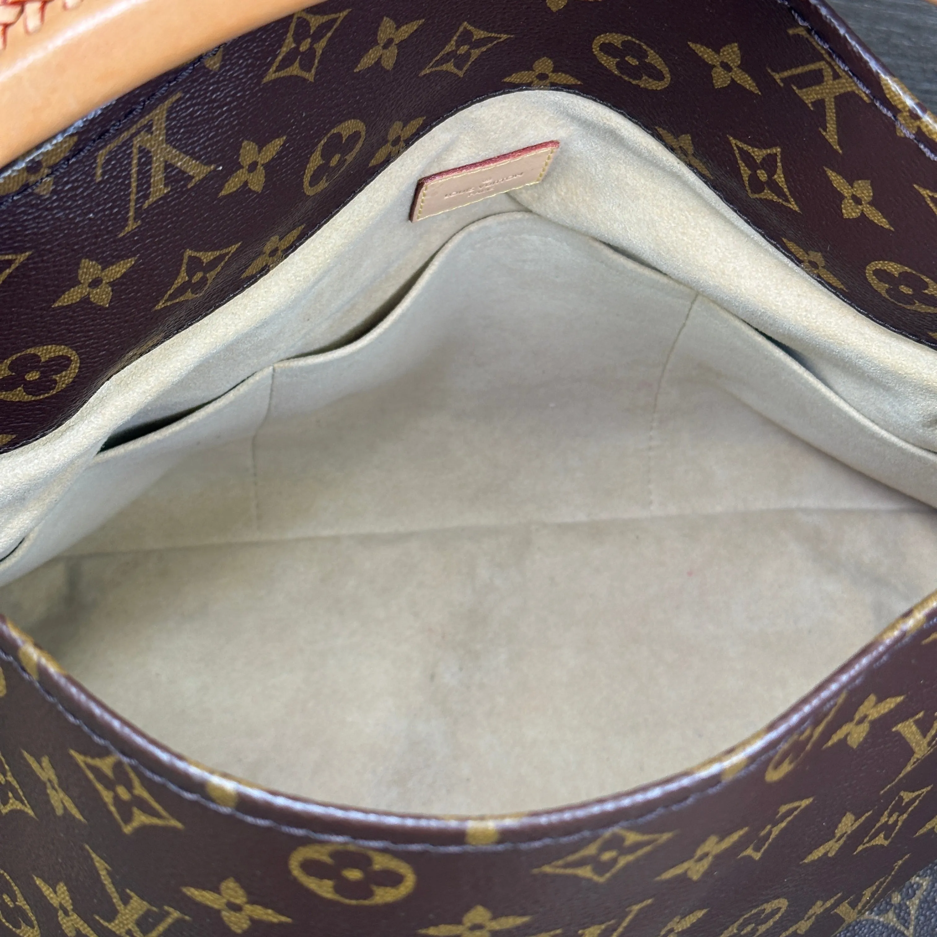 Louis Vuitton Monogram Artsy MM