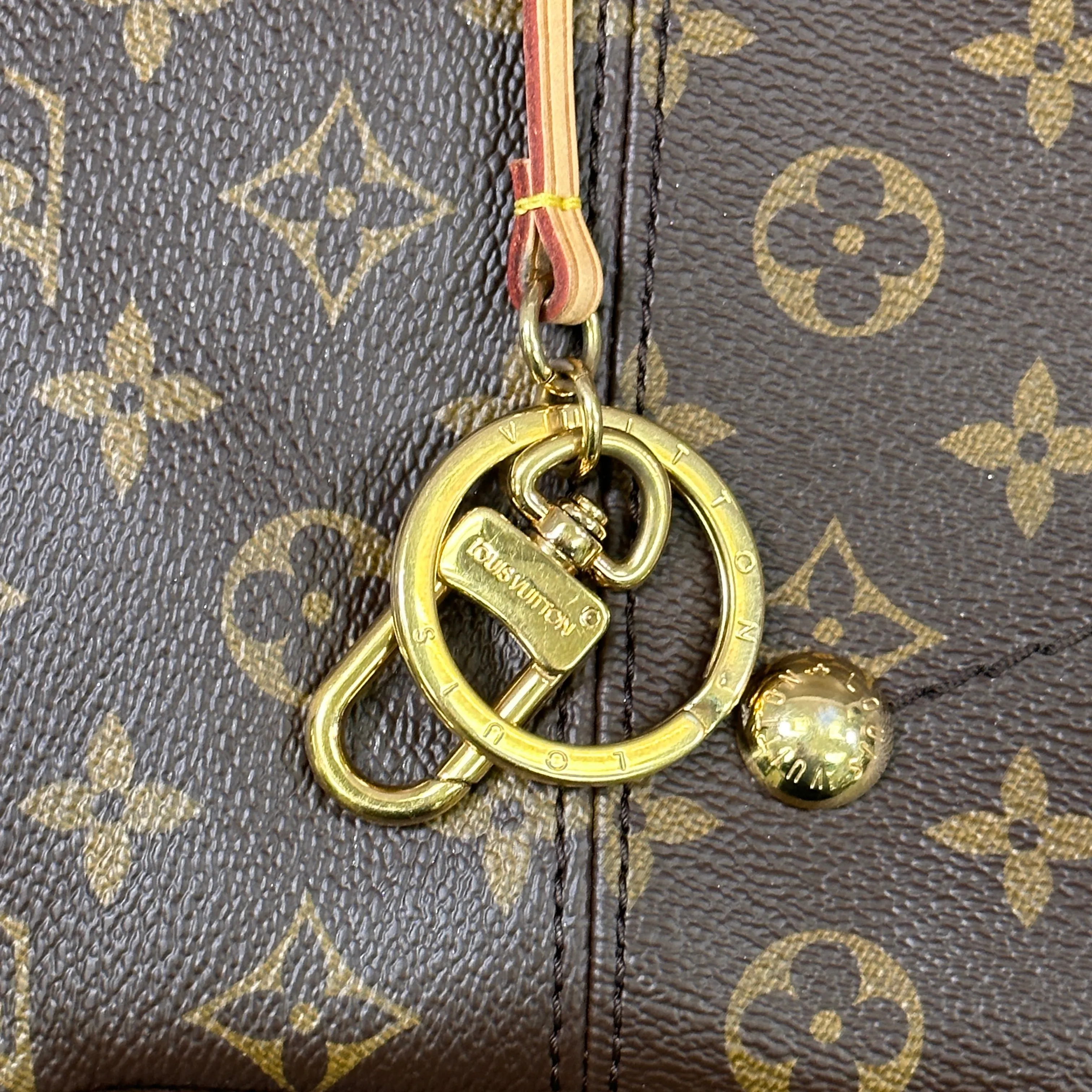 Louis Vuitton Monogram Artsy MM