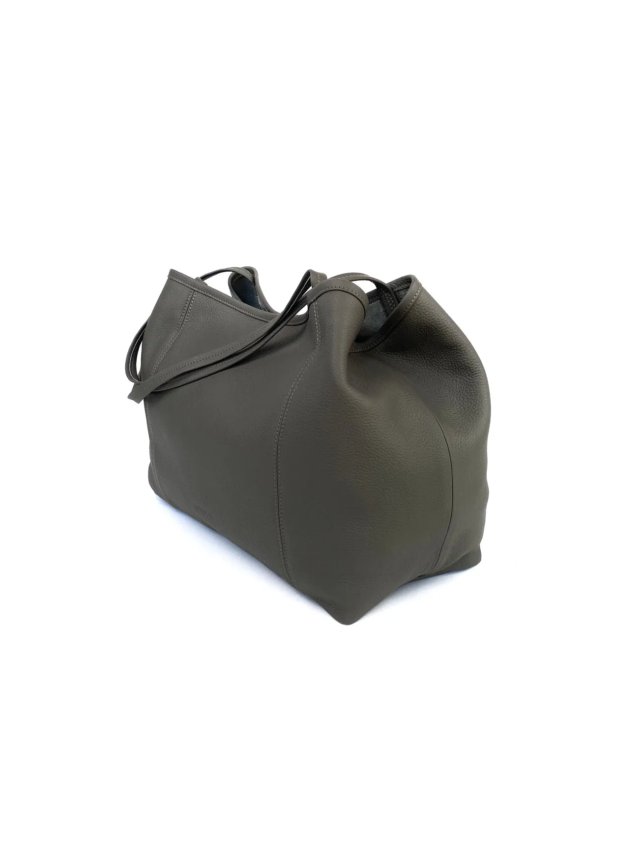 Makena Tote in Lava Grey