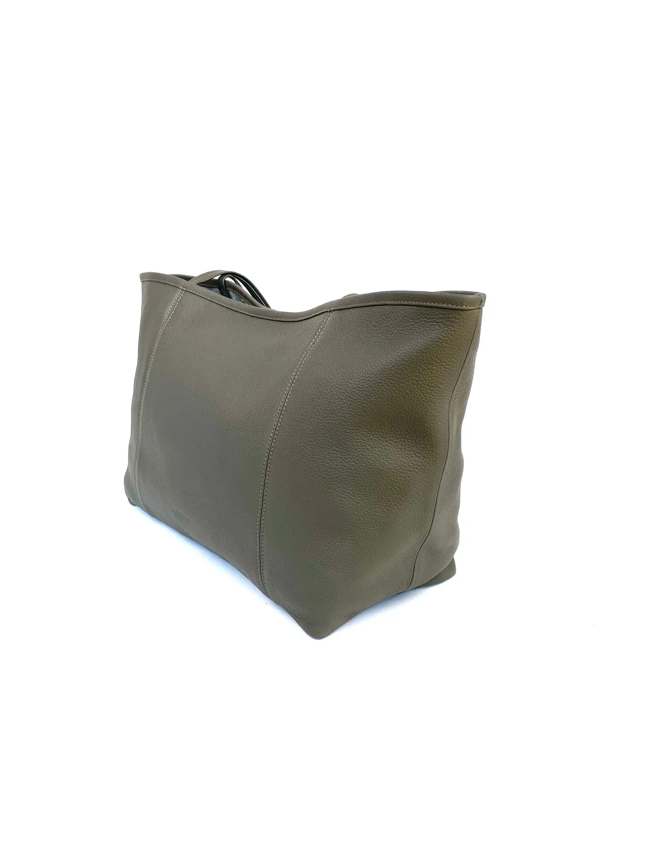 Makena Tote in Lava Grey