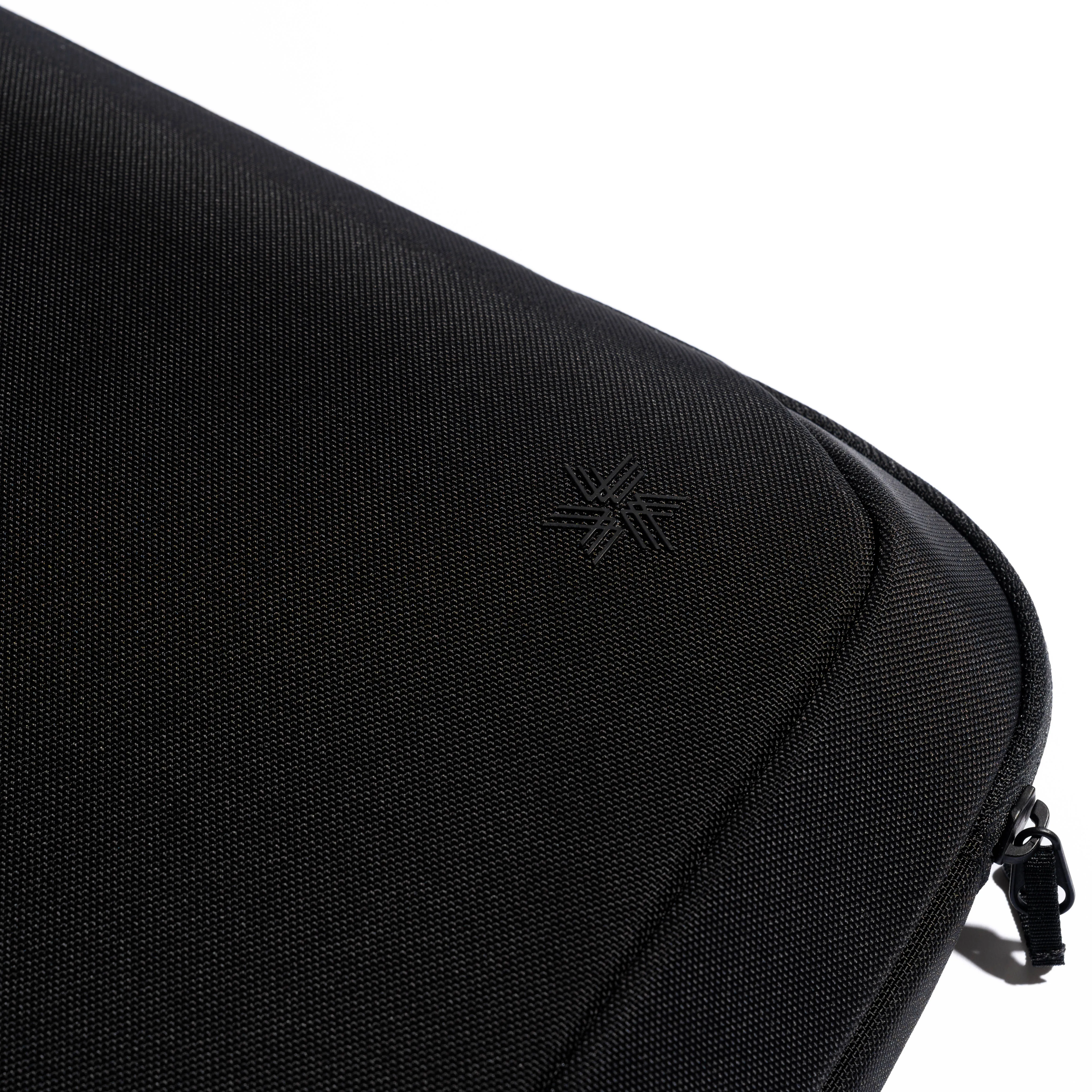PC Holder 13 Black GL94591