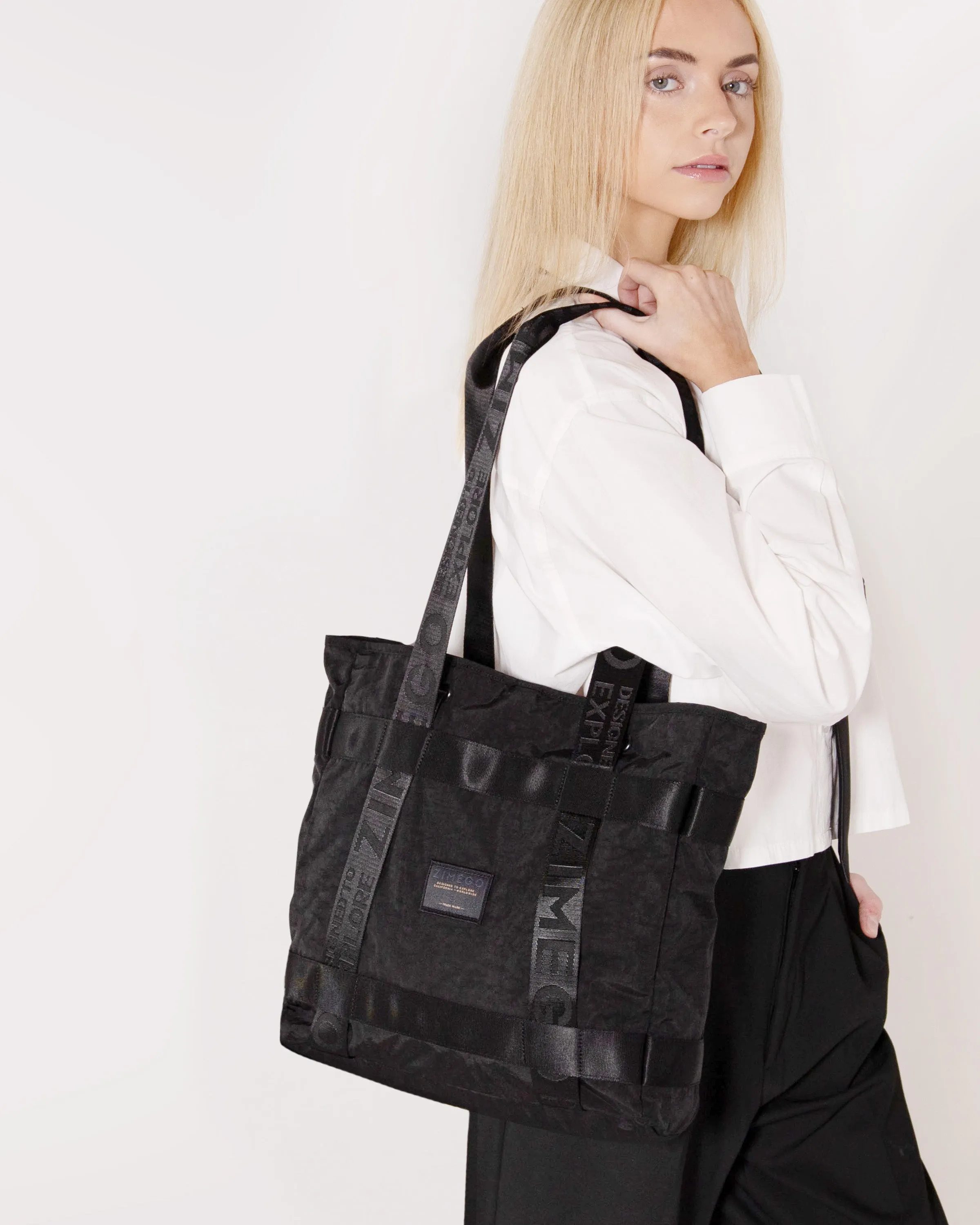 THE TWO WAY TOTE