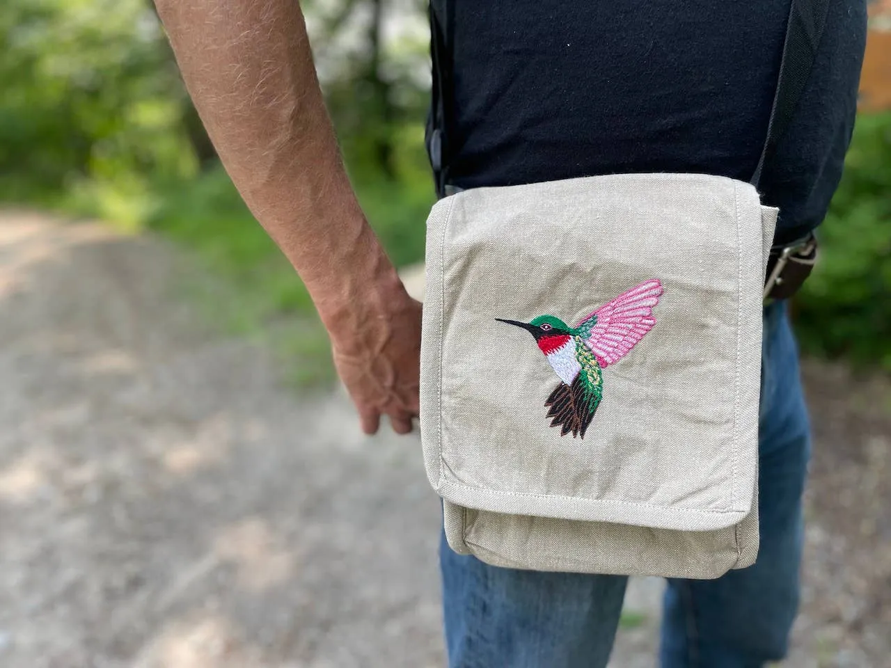 Women of the Cloud Forest - Ruby-throated Hummingbird Field Bag